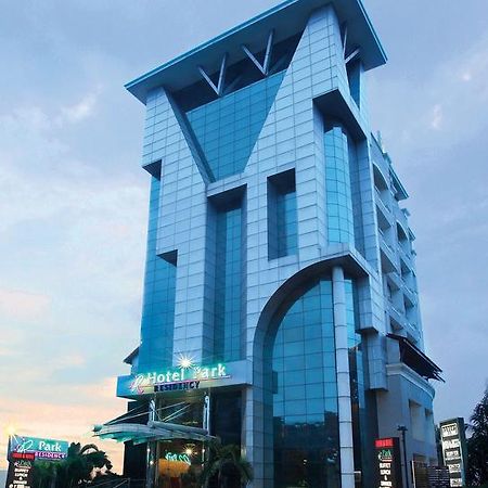 فندق بارك ريزدنسي Kochi المظهر الخارجي الصورة